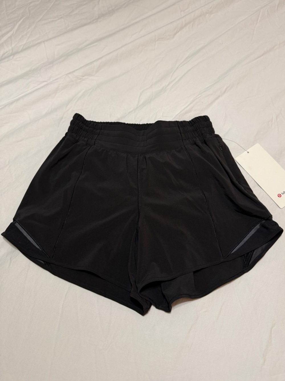 Lululemon Hotty Hot High-Rise Lined Short 4" (Black Women’s Size 6) NWT
